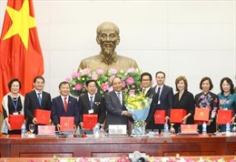 Thủ tướng Nguyễn Xuân Phúc: Chính phủ sẽ tiếp tục tôn vinh, bảo vệ doanh nghiệp